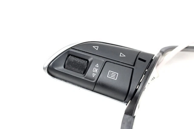 4G0951523F Controles en el Volante Multifunción AUDI A6 2.0 Avant Recambio Usado - Imagen 3 de 4