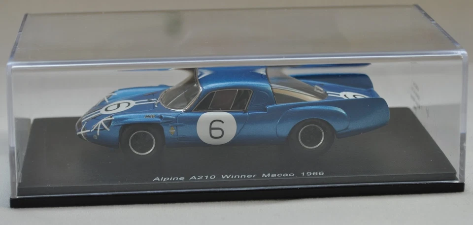 Alpine A210 #6 M. Bianchi vainqueur Macao 1966 (Spark 43MC66 ) 1/43 - Photo 4/4