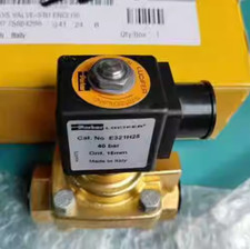 1pcs NEW PARKER solenoid valve E321H25