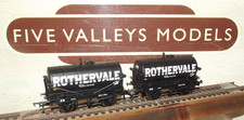 120326/02 Bachmann 37-657 14 Ton Tank Wagon Black Rothervale x 2