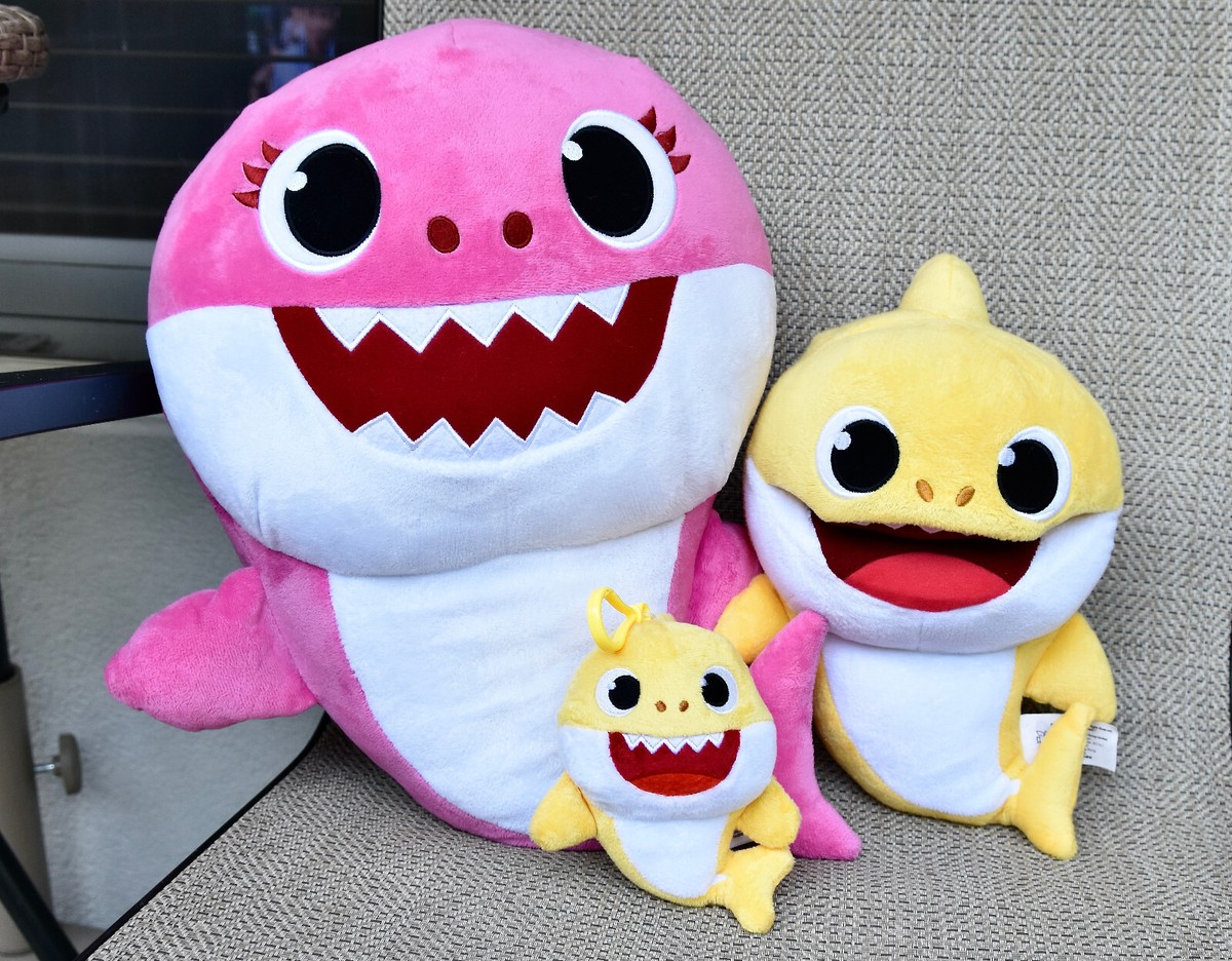 Buy WowWee 61081 Pinkfong Baby Shark Official Song Puppet with