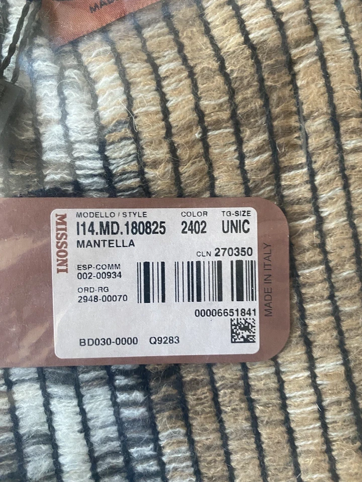Missoni Mantella 羊毛混纺角全新带标签雨披全新均码 180825 — 第 3/4 张图片