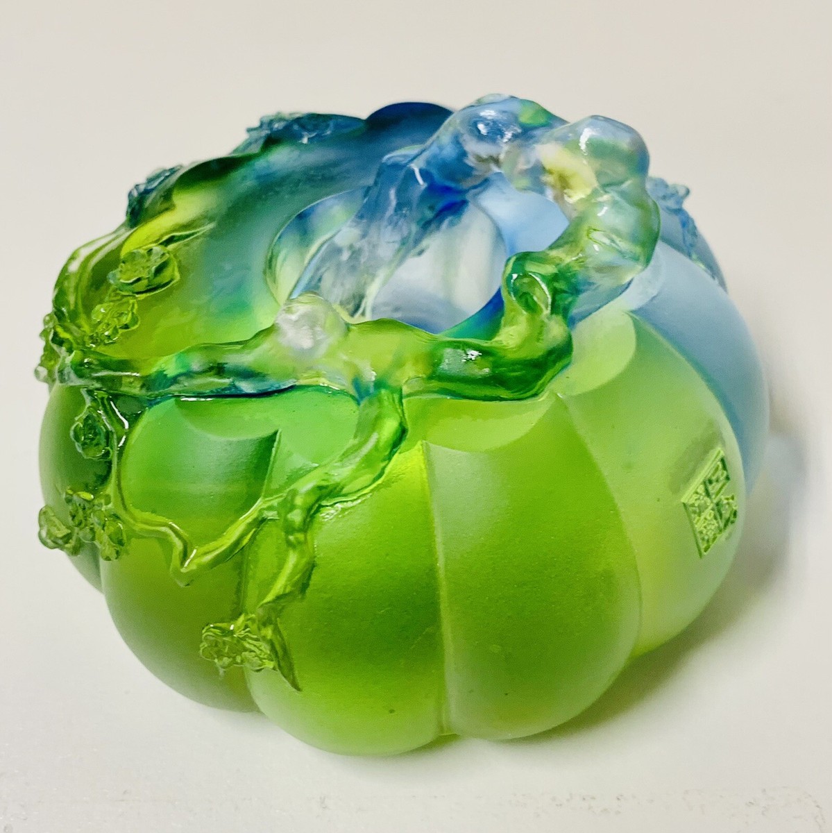 VTG '98 Liuligongfang Asian Green Blue Crystal Art Lotus