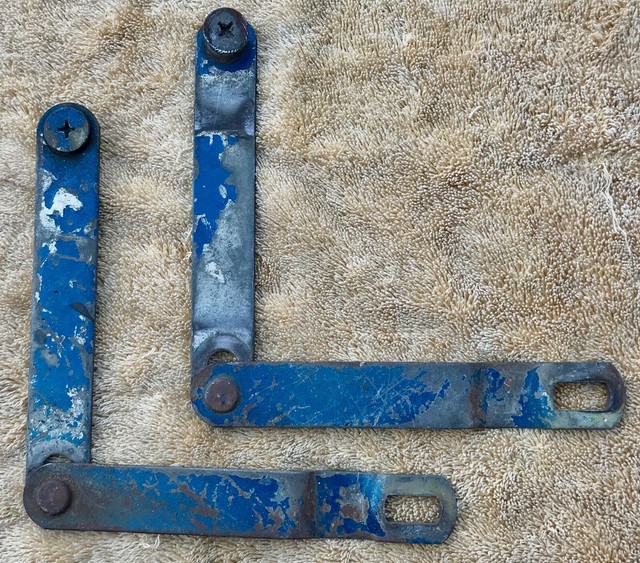 1994 Toyota Pickup Truck Tailgate Hangers Stays eBay