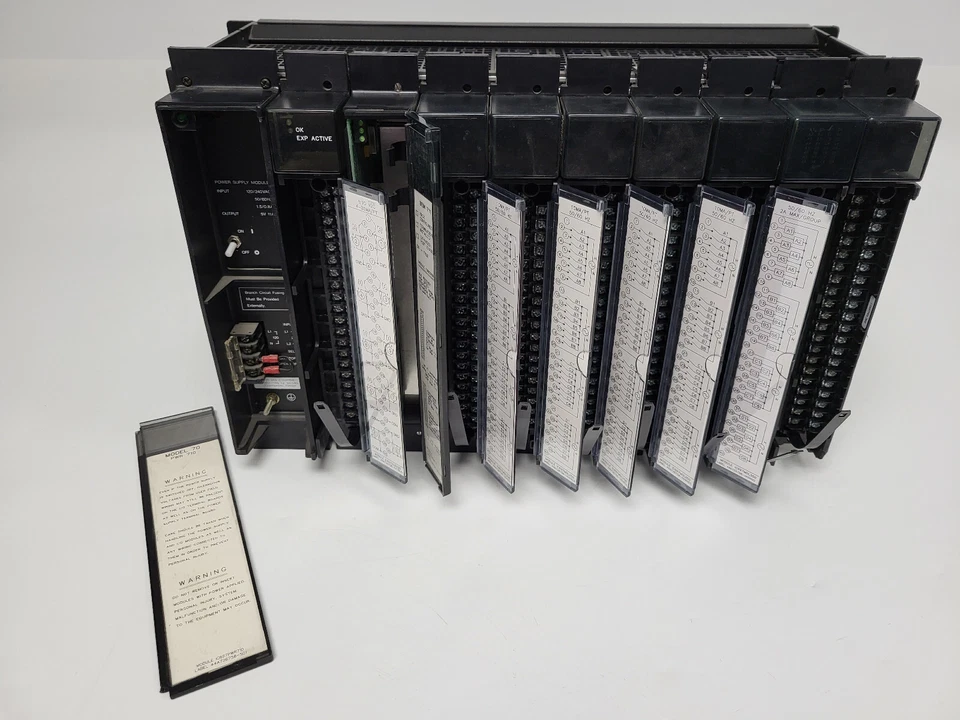 GE Fanuc Serie 90-70 con PSU, -ALG230, -BEM711N, -MDL250 (x4), -MDL350 (x3) Piezas Foto 3 de 4