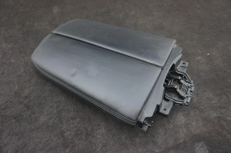 Apoyabrazos consola central delantera cuero negro OEM 51166993216 BMW 740I G12 2016-22 Foto 4 de 4