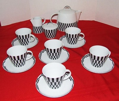 Thun 1794 Czech Republic Inglazed Bohemia Porcelain 17 pc Tea Set / Blk & White