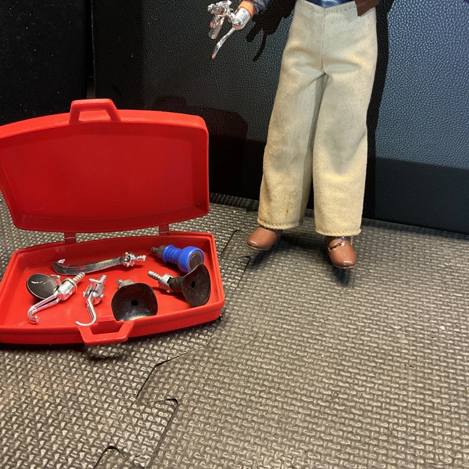 Figura de acción Ideal JJ Armes 1976 de colección COMPLETO maletín manos bio cinéticas Foto 4 de 4