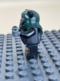 LEGO Star Wars Ewok Tokkat black green minifigure 7956
