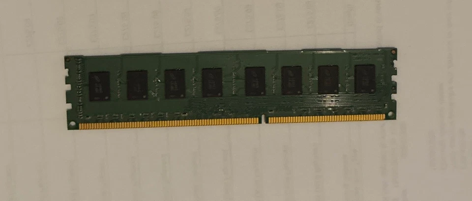 Micron 2GB DDR3 1066MHz PC3-8500U 2Rx8 Desktop Memory RAM Stick - Image 2 of 2