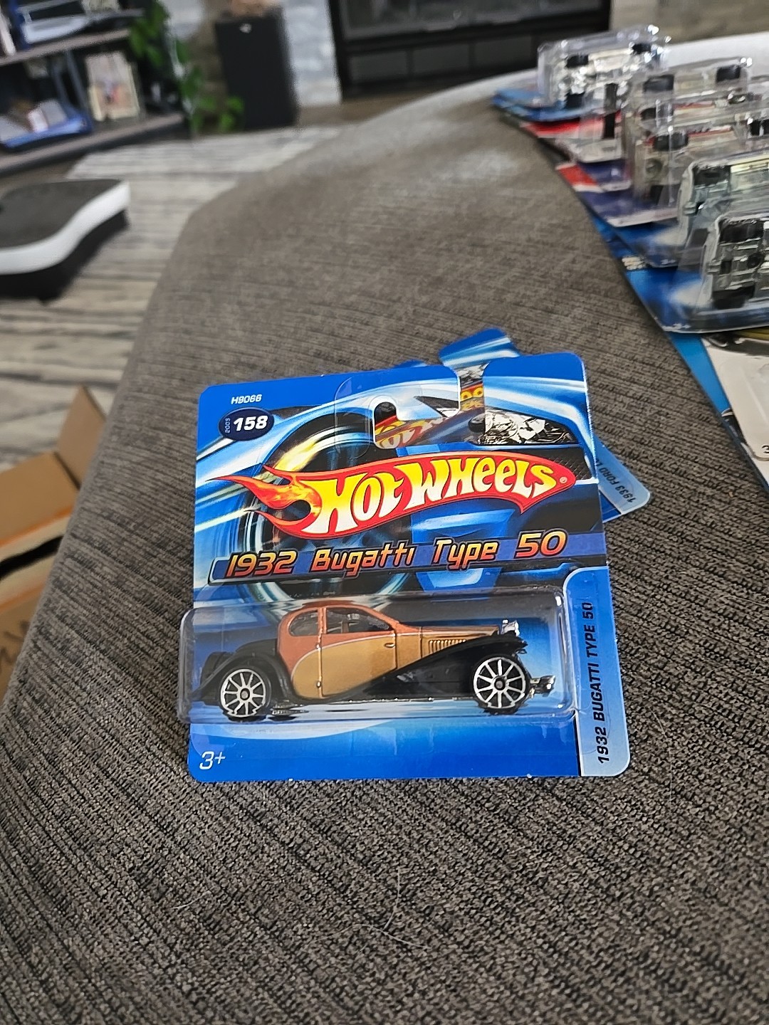 2005 Hot Wheels 1932 Bugatti Type 50 #158 Brown VHTF International Short Card
