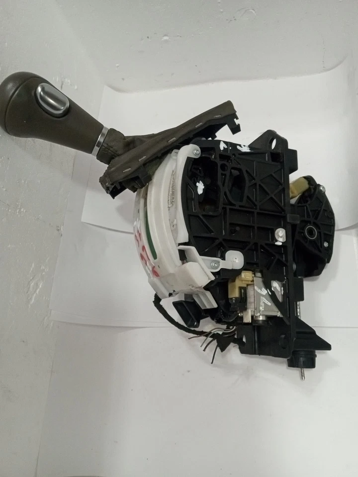 Palanca de cambios de piso de transmisión automática Audi Q7 2007-2015 4L1713041 OEM Foto 3 de 4