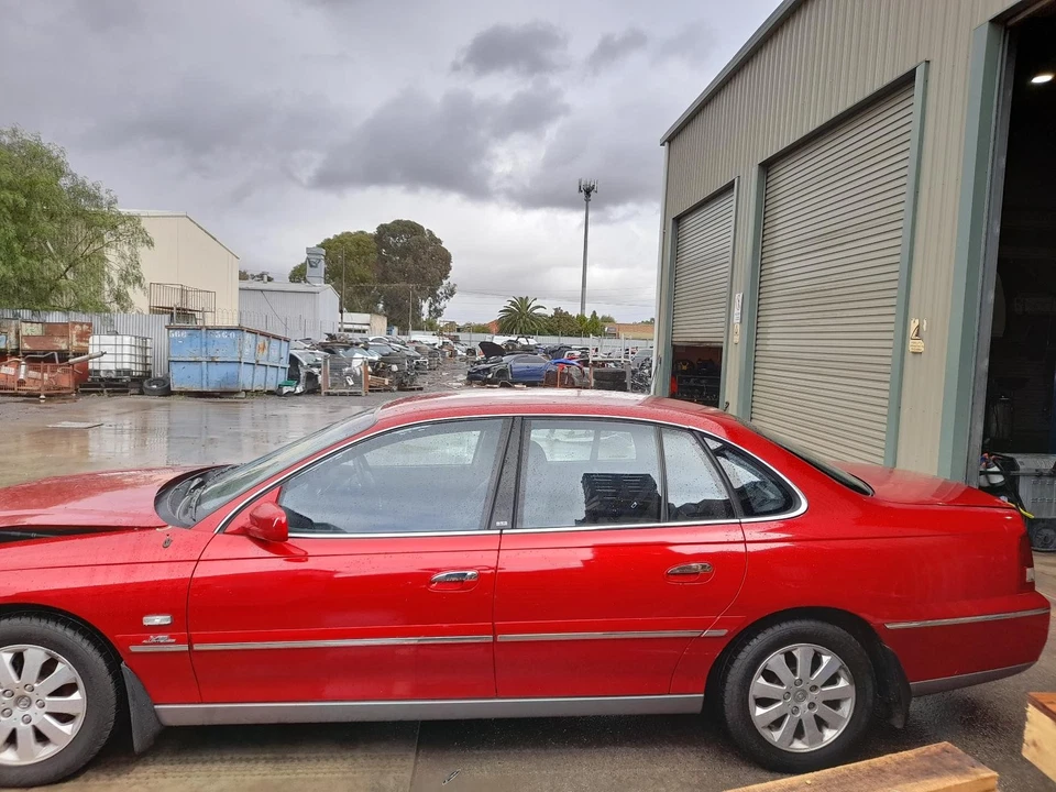 HOLDEN STATESMAN/CAPRICE WL 08/2004-08/2006 DISPLAY CLUSTER 63135 - image 3 of 4
