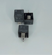 1pcs New automotive 1193 relay 13306943