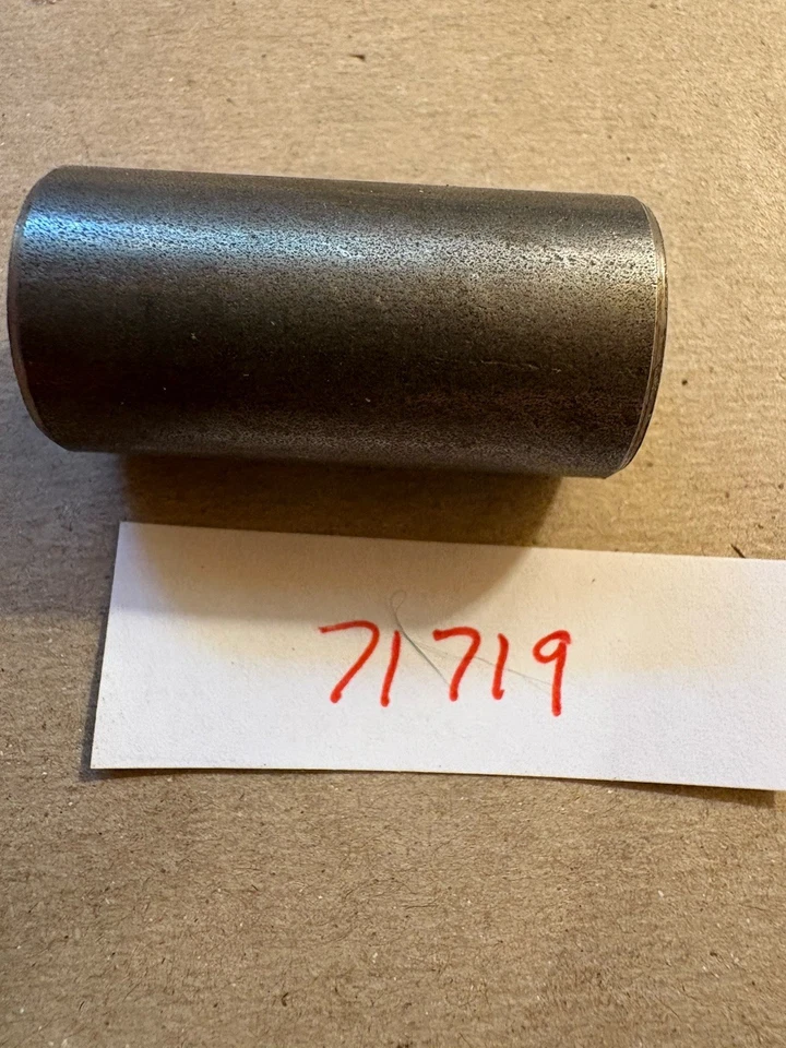 MANGUITO ESPACIADOR DE COJINETE ORIGINAL OEM NOS CORTACÉSPED DE MADERA 71719 PARA EJE DE PIVOTE [9075E+] Foto 4 de 4