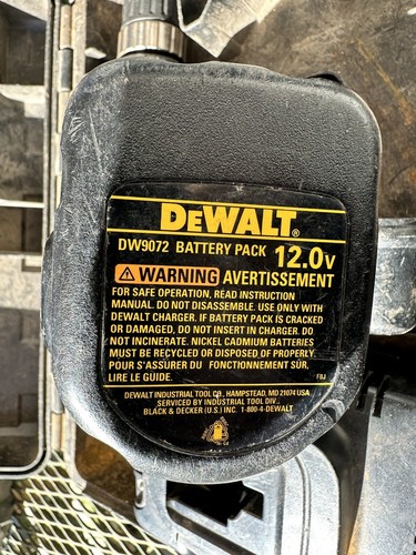 Dewalt DW953 Adjustable Clutch 3/8'' drill Kit With 2 Batteries/ Charger Works - Picture 3 of 6