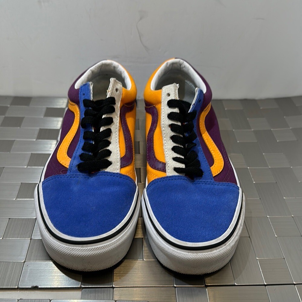 Vans Classic Sneakers Style #137 for Men and Women-image