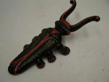 VINTAGE CAST IRON BLACK CRICKET BOOT JACK "BEETLE" BOOT PULLER / DOORSTOP WILTON