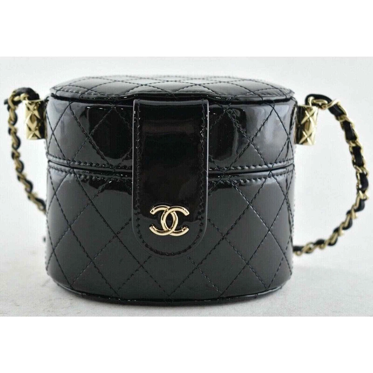 Rare Chanel Round Black and White Lambskin Handbag Circle Shoulder Bag or  Clutch at 1stDibs