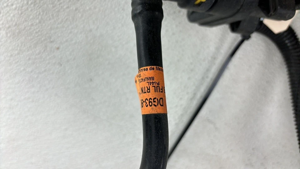 Electroválvula Lincoln MKZ 2013-2016 negra OEM Bu5A-9G712-Aa Foto 3 de 4