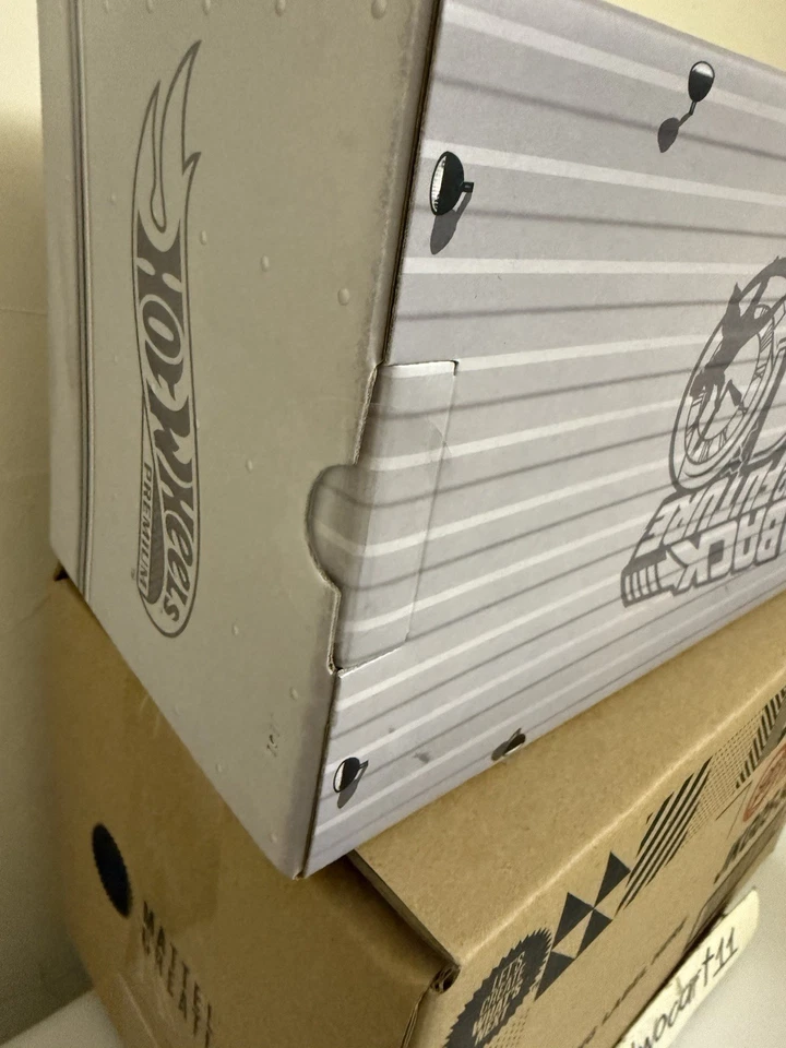 NEW Mattel Creations Hot Wheels Back to the Future 40th Anniversary - FREE SHIP - Image 3 of 3