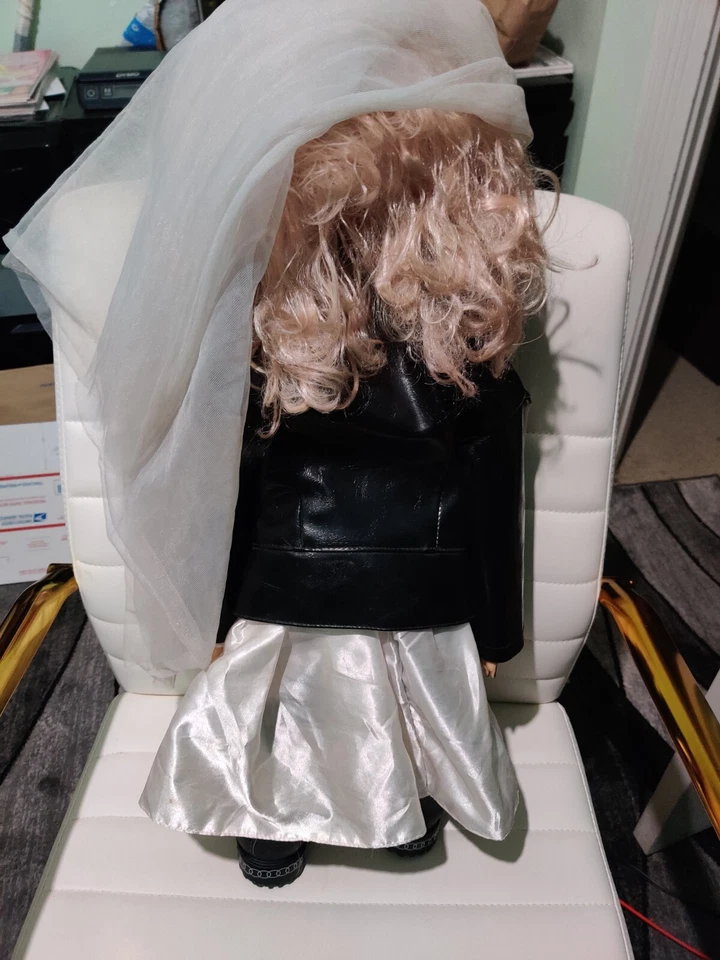 大量 26 英寸 新娘 Chucky TIFFANY 娃娃 长毛绒 带衣服 SPENCERS CHUCKY 新娘 — 第 3/4 张图片