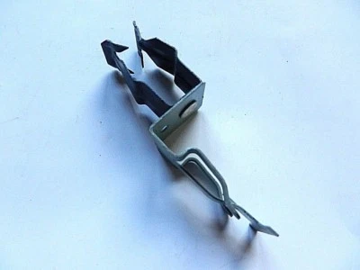 ERICO CADDY CADDY ERICO #12PATA - 3/4" COND AND T-BAR CLIP - LOT OF 15 PCS.