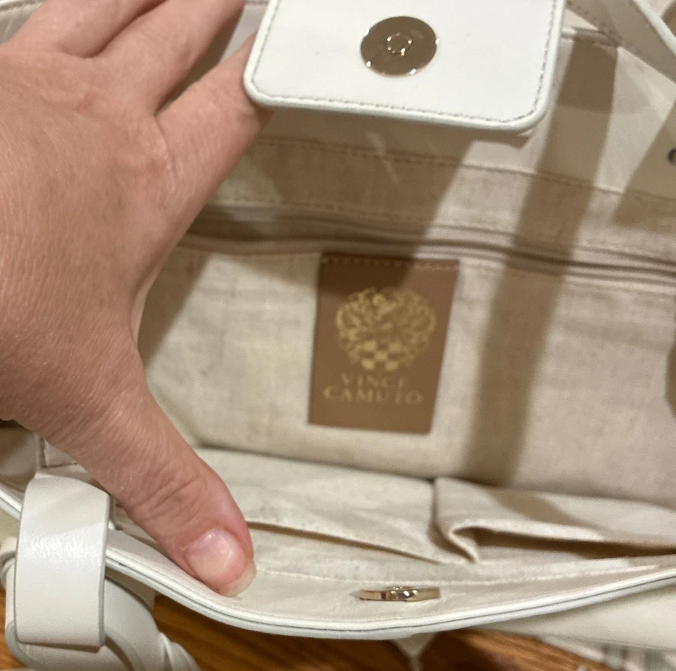 VINCE CAMUTO LEATHER CREAMY WHITE SLONE TOTE 2023 Trend Dust bag - Image 3 of 4