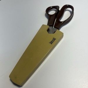 VINTAGE WILKINSON SWORD SELF SHARPENING SCISSORS AND CASE ONE OWNER QUALITY Rare