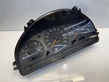 Mercedes-Benz ML W163 2001 Diesel Geschwindigkeitsmesser Cockpit 120kW JON37781 Mercedes-Benz ML W163 2001 Diesel Geschwindigkeitsmesser Cockpit 120kW JON37781