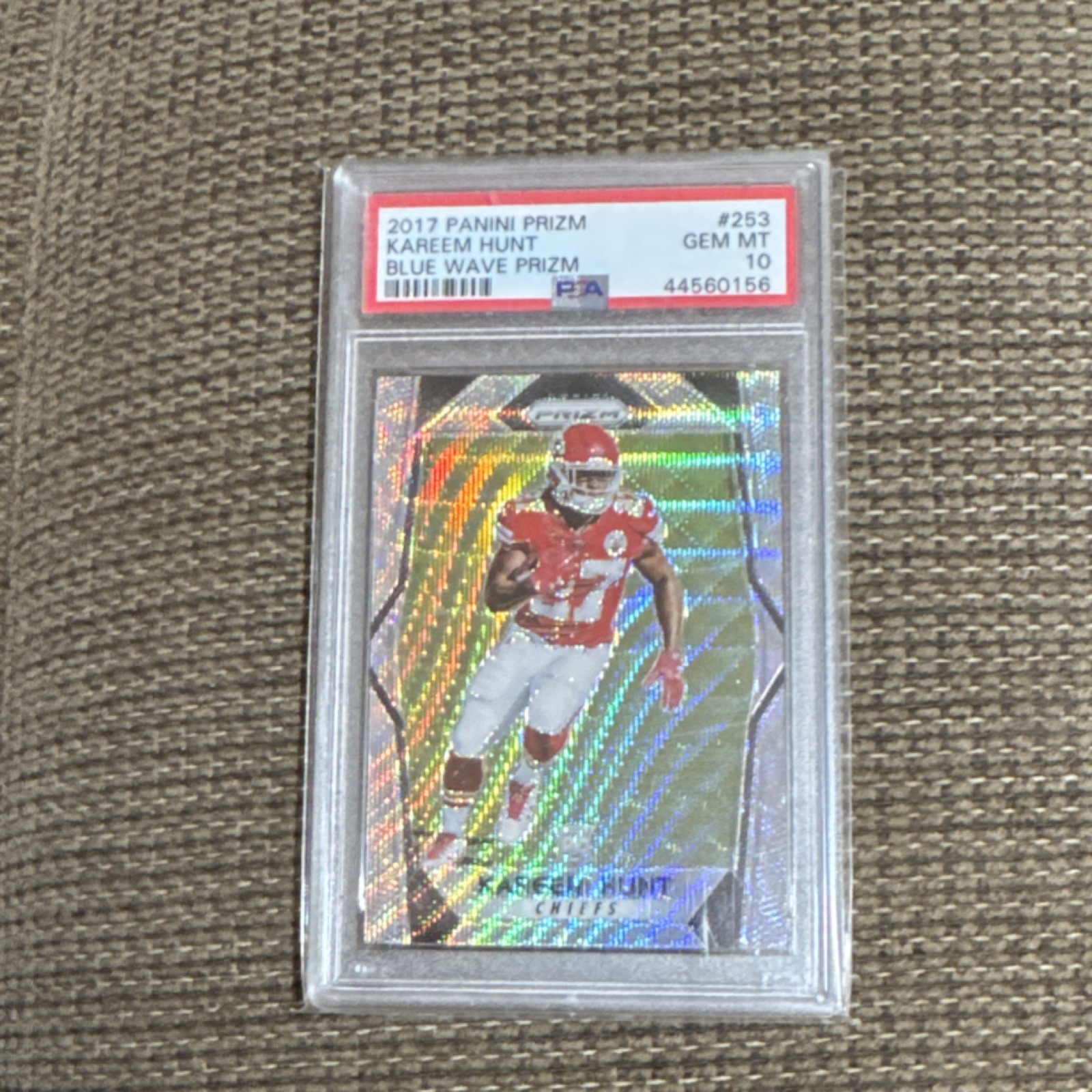 Panini Prizm 2017 Kareem Hunt #253 Blue Wave Prizm Rookie PSA 10 Chiefs /149