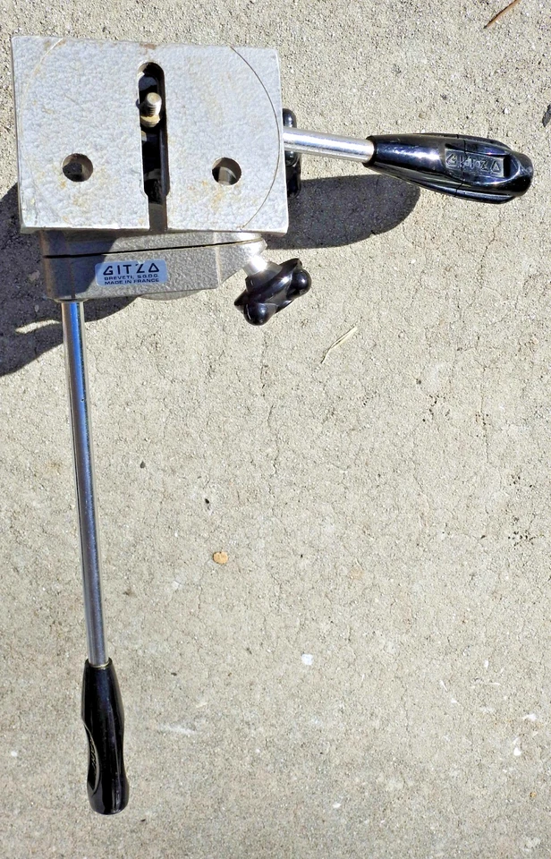 Vintage & Super-Sturdy GITZO R. No. 4 Pan / Tilt Tripod Head Being Sold AS-IS - Image 2 of 4