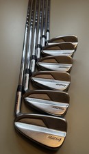 PING i525 IRONS • 5 - PW • BLACK DOT • KBS TOUR V SHAFTS • CUSTOM PRIDE GRIPS •