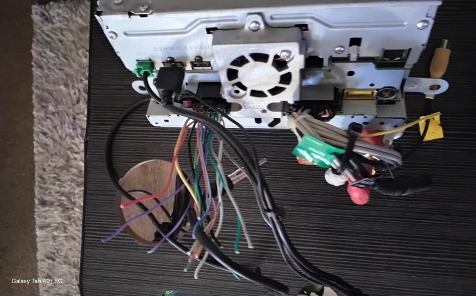 Pioneer AVIC-W8400NEX 7 inch In-Dash DVD Receiver - Black Stereo & Display - Image 4 of 4