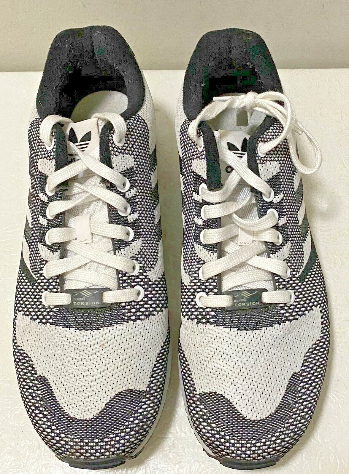 adidas Torsion Black and White Sneakers Size 11 Men's Athletic Shoes