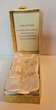 GLASS FRIENDSHIP FLOWER GOLD TRIM ORNAMENT  WITH BOX (CB-21-M-)