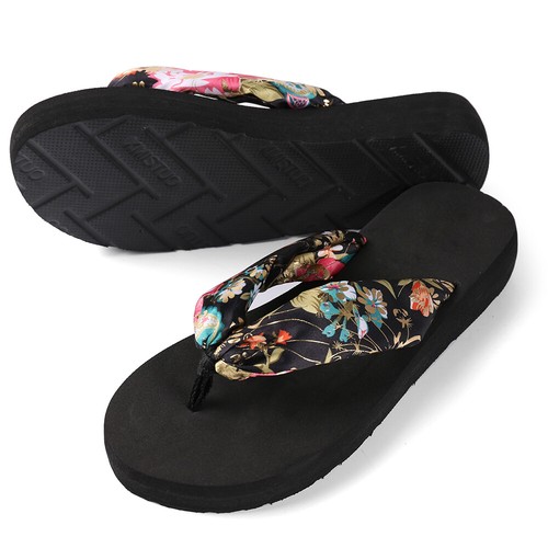 Women Comfortable Thong Sandals Summer Beach Non-Slip Cushion Casual Flip Flops - Picture 2 of 10
