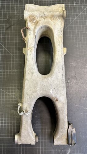 04 Yamaha YFZ 450 Swing Arm YFZ450 B1M