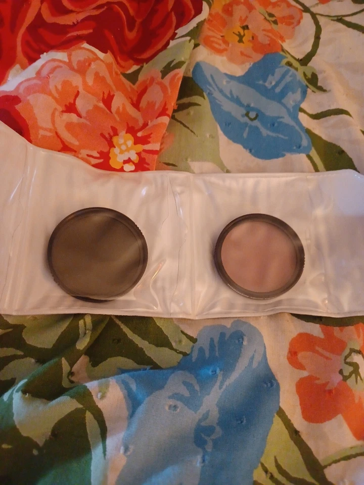 ZYKKOR FILTER LENS KIT 46mm FL-D & ND4X LENS IN CASE - Image 3 of 4