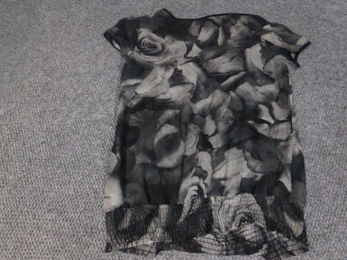 Maurices Womens blouse Large Gray Floral stretch pullover - Picture 8 of 11