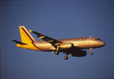 Dia Airbus 319 Germanwings Flugzeug Kleinbildformat 35mm ungerahmt O92-3-2