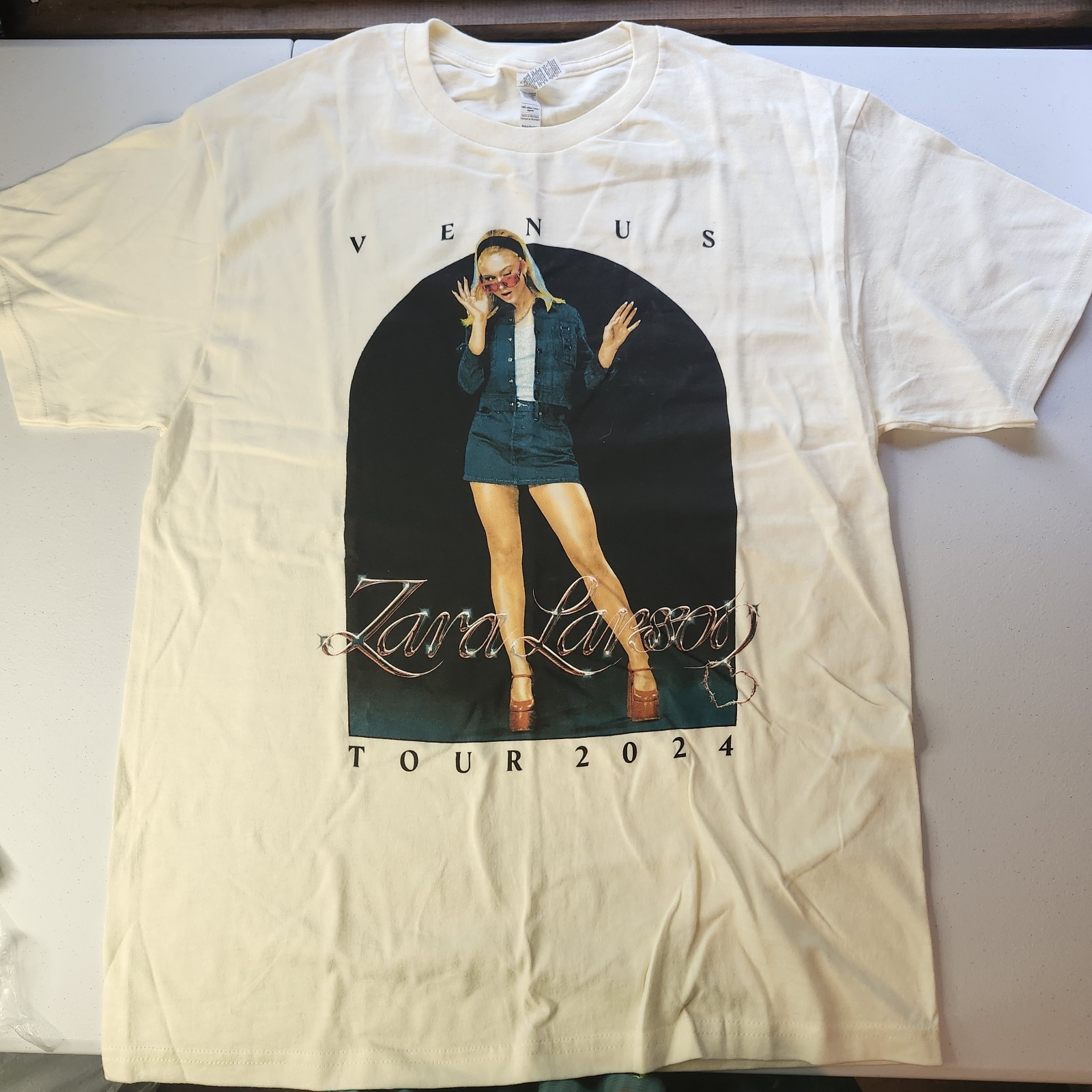 2024 Ecru Venus Tour T-Shirt