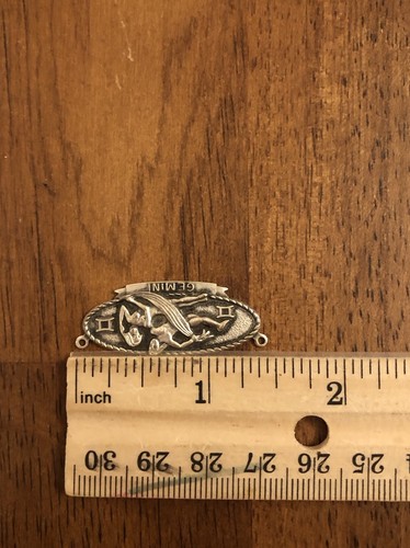 Vintage Gemini Zodiac Connector Pendant - Silver Tone Twins Astrology Charm (L1) - Picture 5 of 5