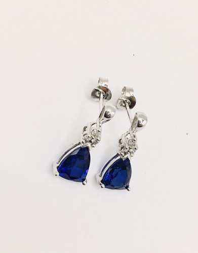 Eleganti orecchini zaffiro e diamanti taglio trilione in oro bianco 10 kt, 1,5 ctw, 2 g - Foto 6 di 8