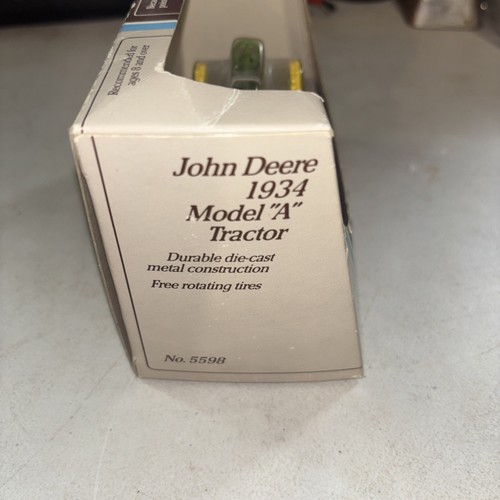John Deere Ertl 1934 Model A Farm Tractor Diecast 1/43 Scale - Picture 2 of 5