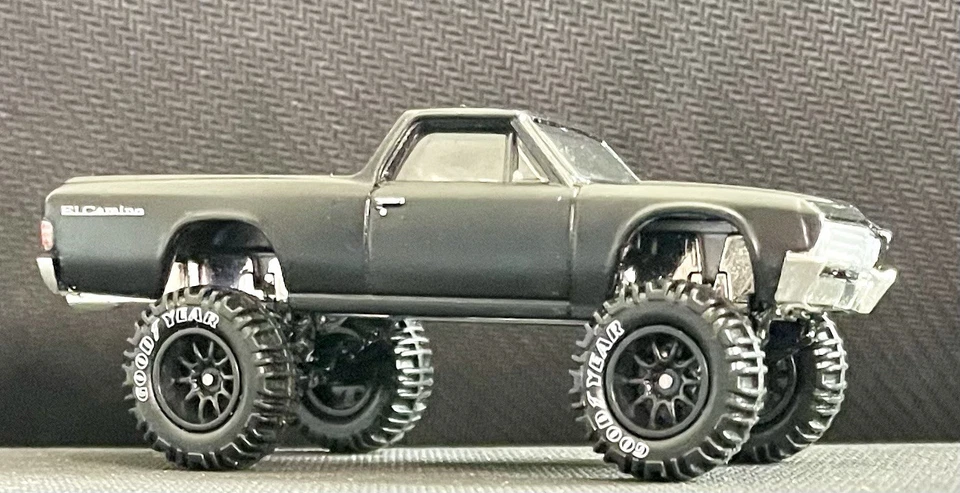 Hot Wheels Fast & Furious Chevy El Camino CUSTOM Lift, Wheel & Tire Real Riders - Image 2 of 4