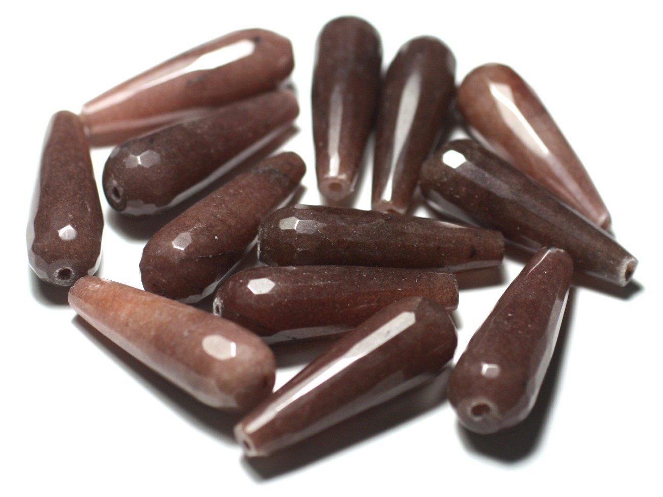 Jade marron gouttes facettées 28mm sur fil de 39cm, pierres naturelles premium