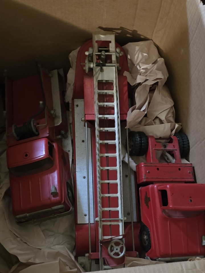 Vintage 1954 Tonka Toys MFD Aerial Ladder Fire Truck No 5 Pressed Steel ...