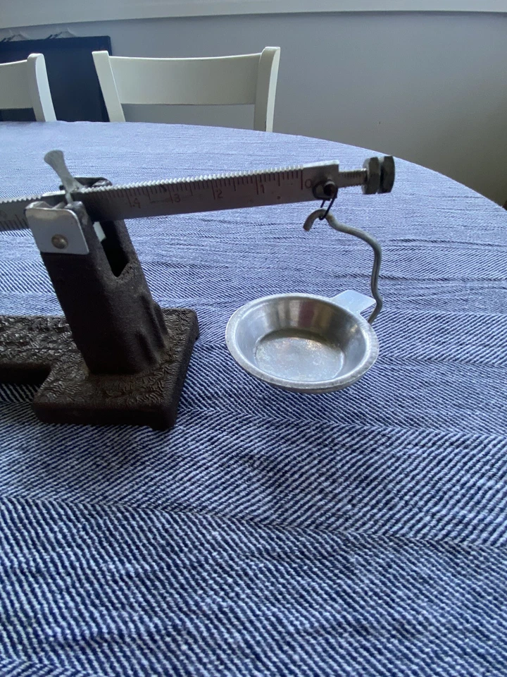 Herter’s Inc desde 1893 Waseca, Minnesota ESCALA DE HIERRO FUNDIDO para recarga de polvo Foto 2 de 4