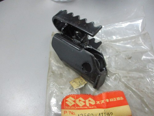 NOS Suzuki Footrest 1978 RM400 1978 RM250 1977-1981 TS250 43560-41102 - Picture 3 of 3